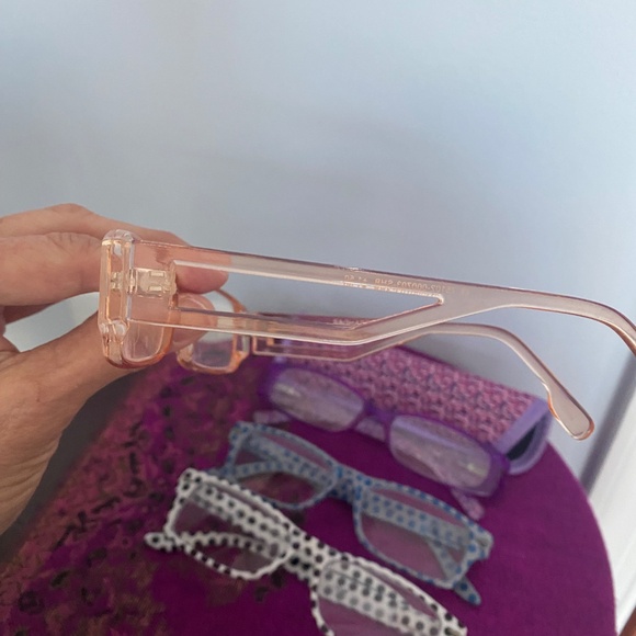Reading glasses 4 pr 1.5 magnification ( new), 3 gently used 2.0 magnification - Picture 3 of 10